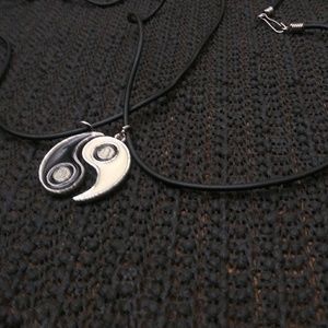 Yin Yang friendship couple pendant